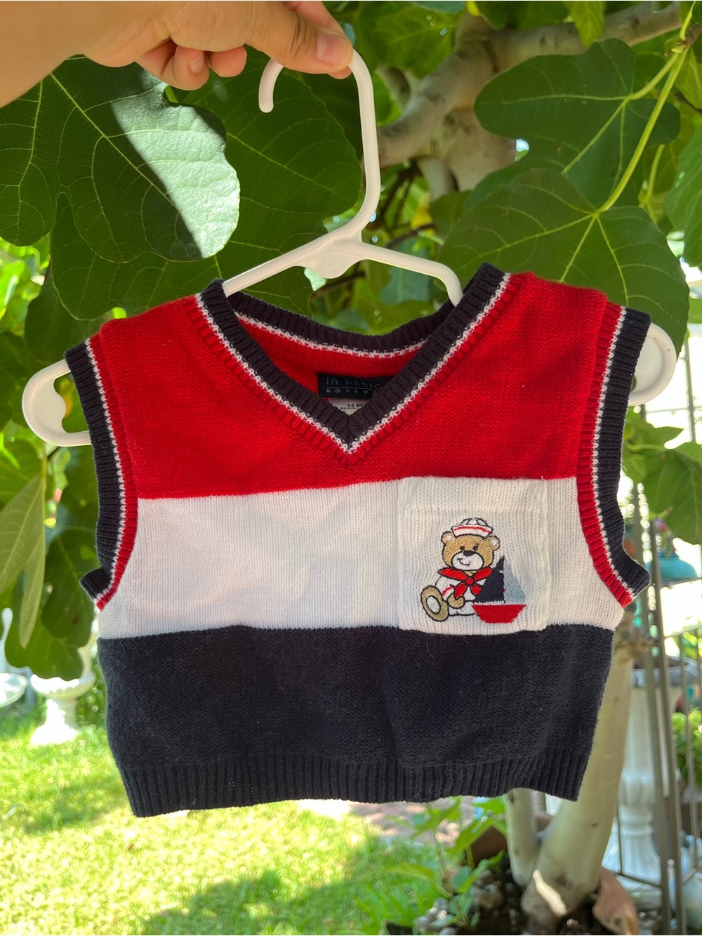 Tion Design Red White Navy Bear Sailor Knit Vest